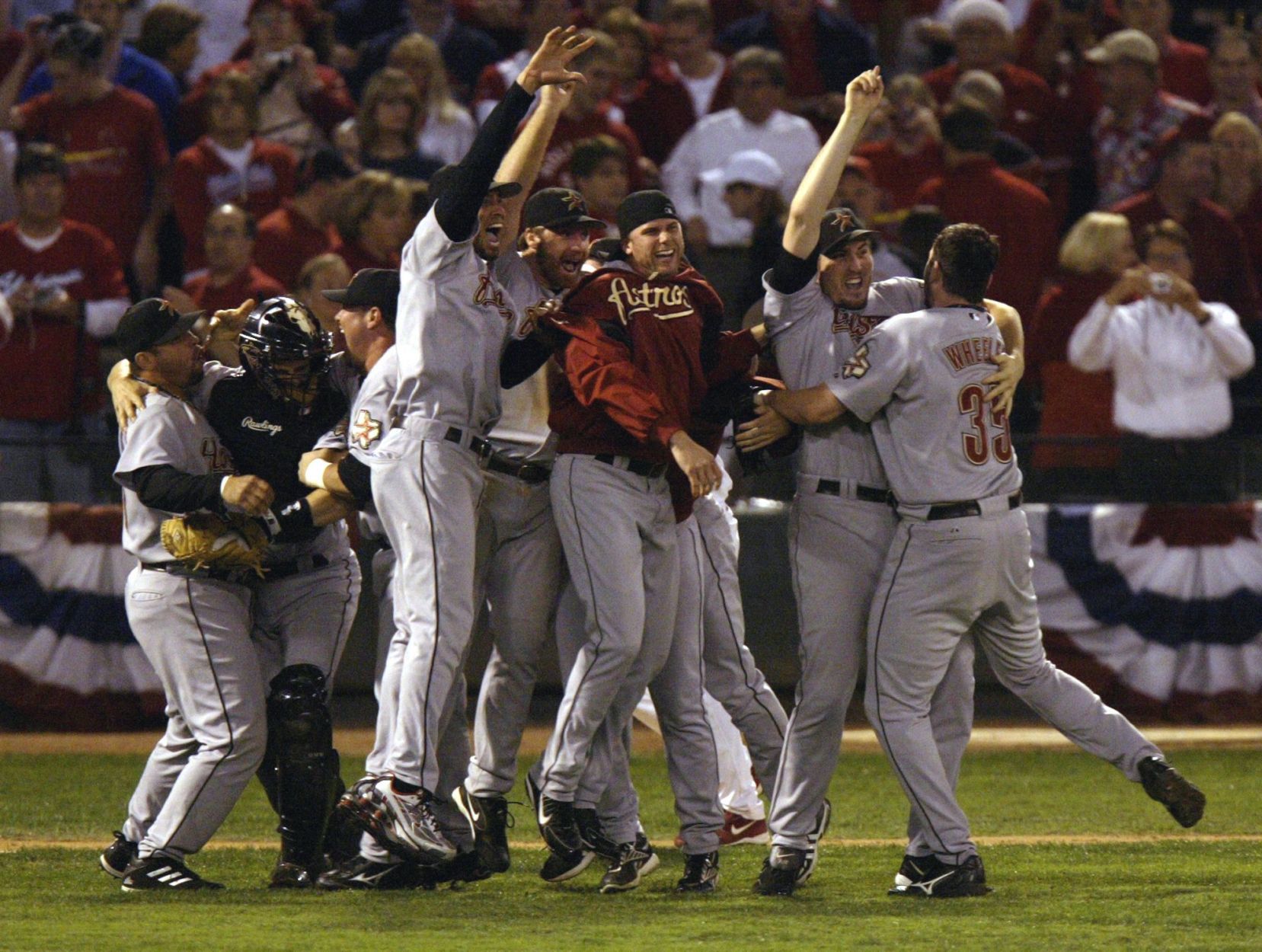 Astros win